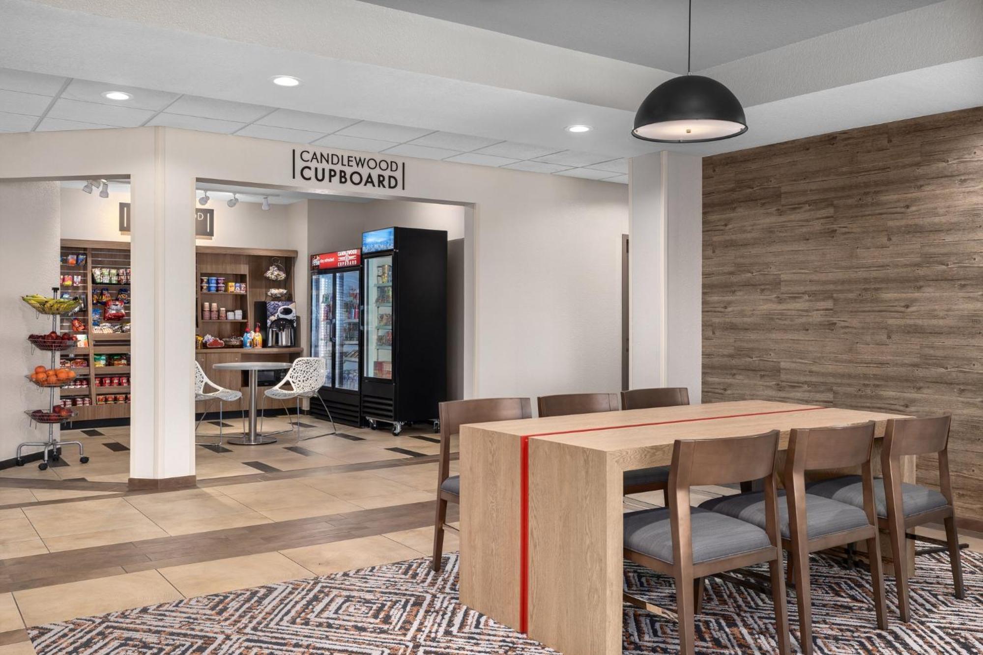 Candlewood Suites Alexandria By Ihg Exterior photo