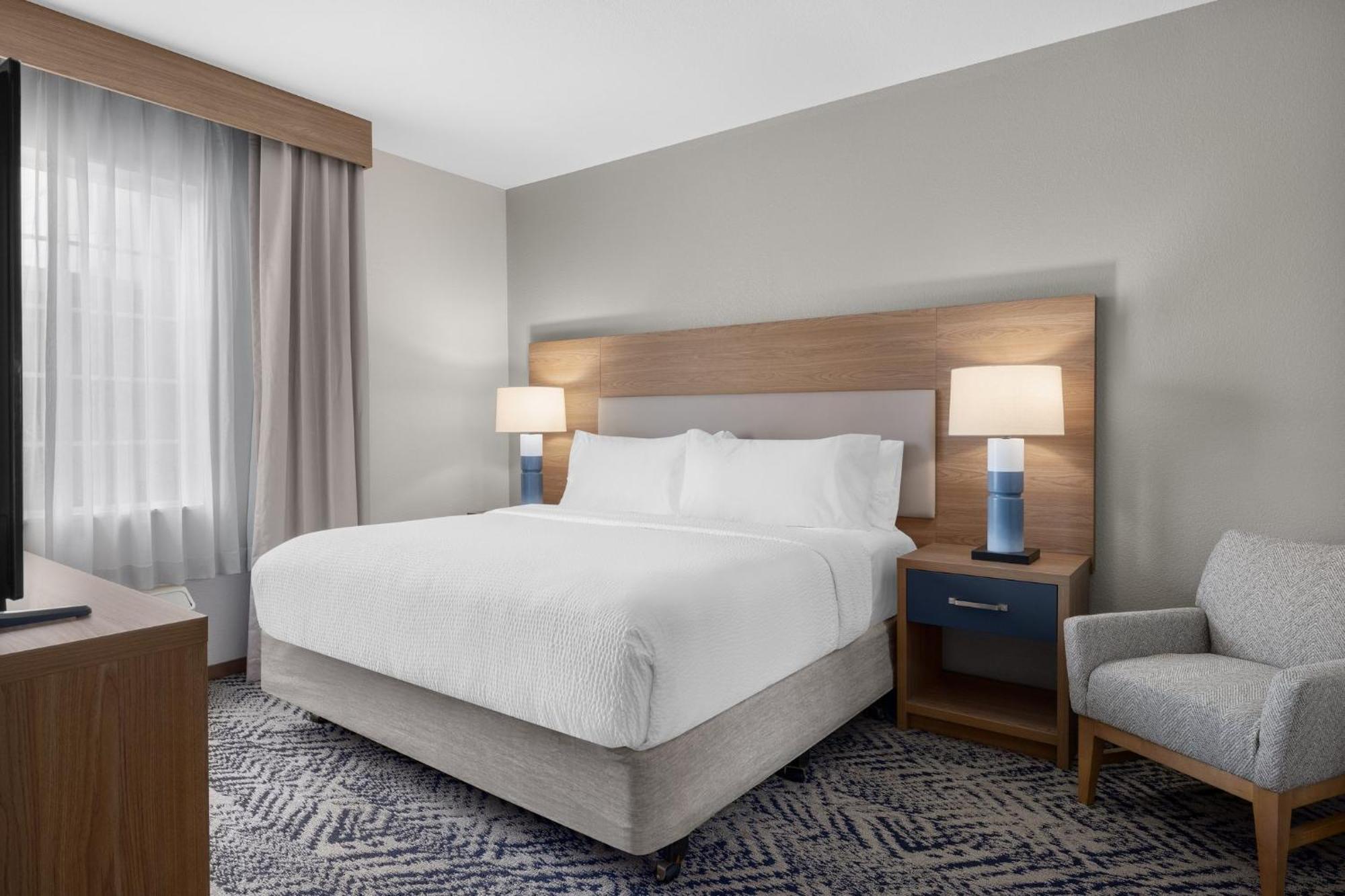 Candlewood Suites Alexandria By Ihg Exterior photo