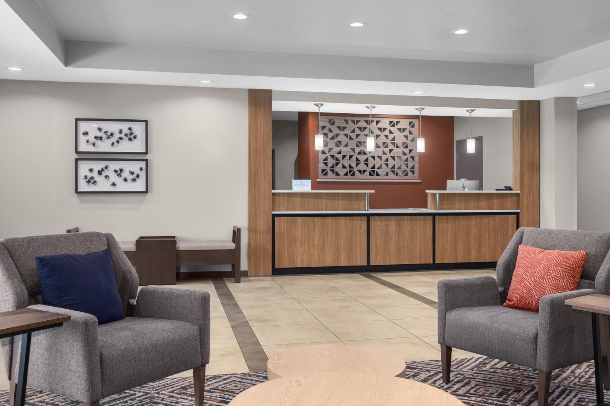 Candlewood Suites Alexandria By Ihg Exterior photo